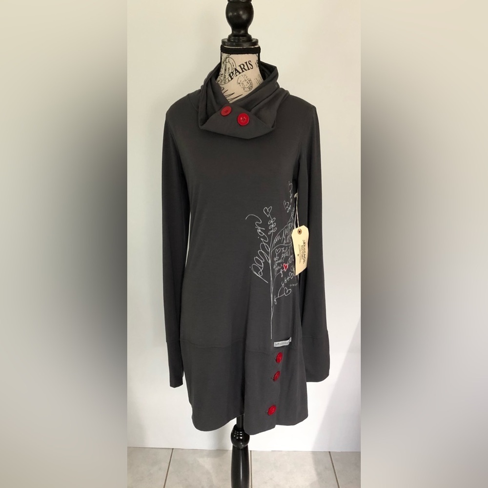 Camelia Merino Tunic Top Dark Gray w/ Red Design and Buttons Women's Size Medium